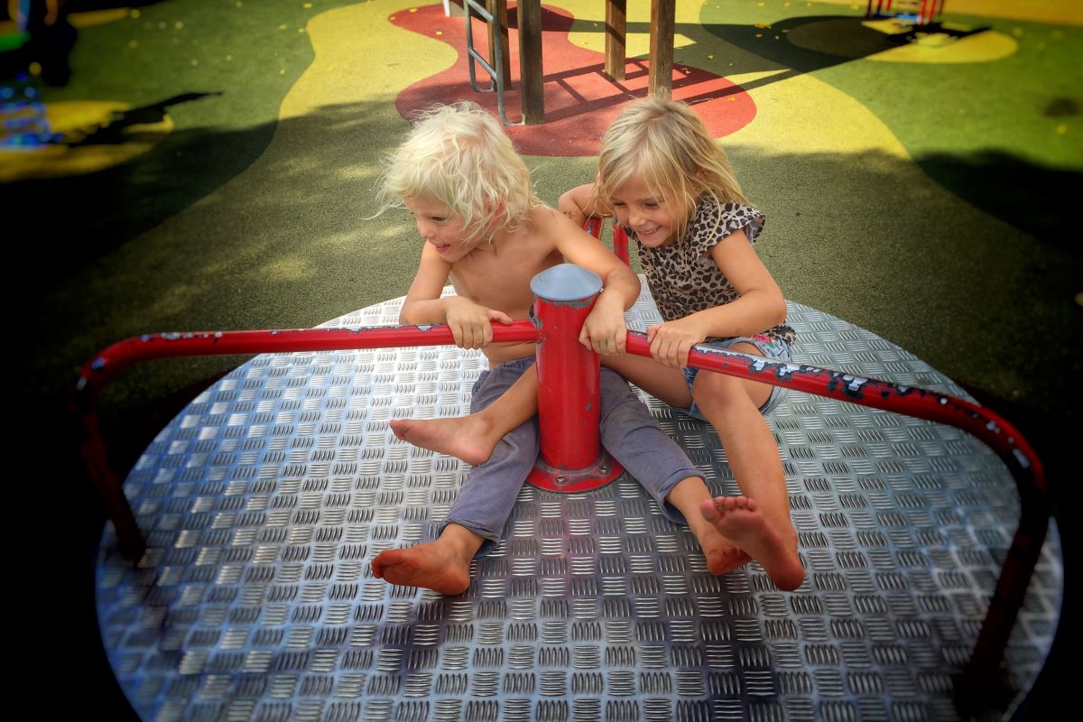Spielplatz-Knigge in Ostfriesland: Entspannt mit Kindern unt